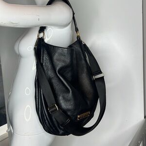 Marc Jacobs Classic Q Hillier Hobo Leather Bag with added Crossbody Strap